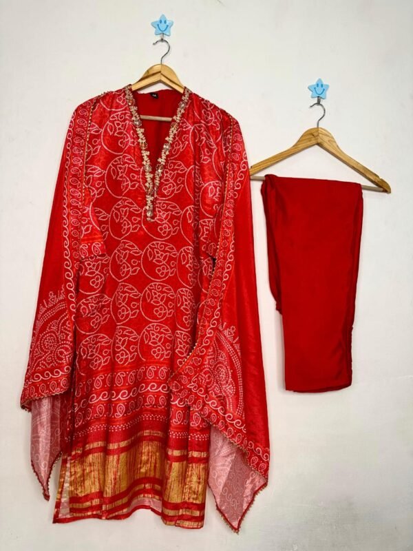 Nazaakat Kurta Pants with Dupatta - Image 2